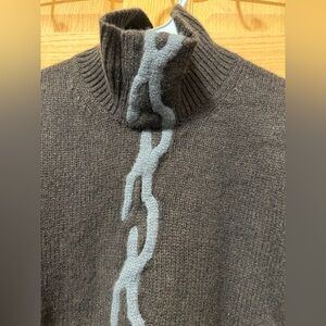 Hugo Boss Brown Mock Neck Sweater - women’s size XL, Fits Men’s size Medium